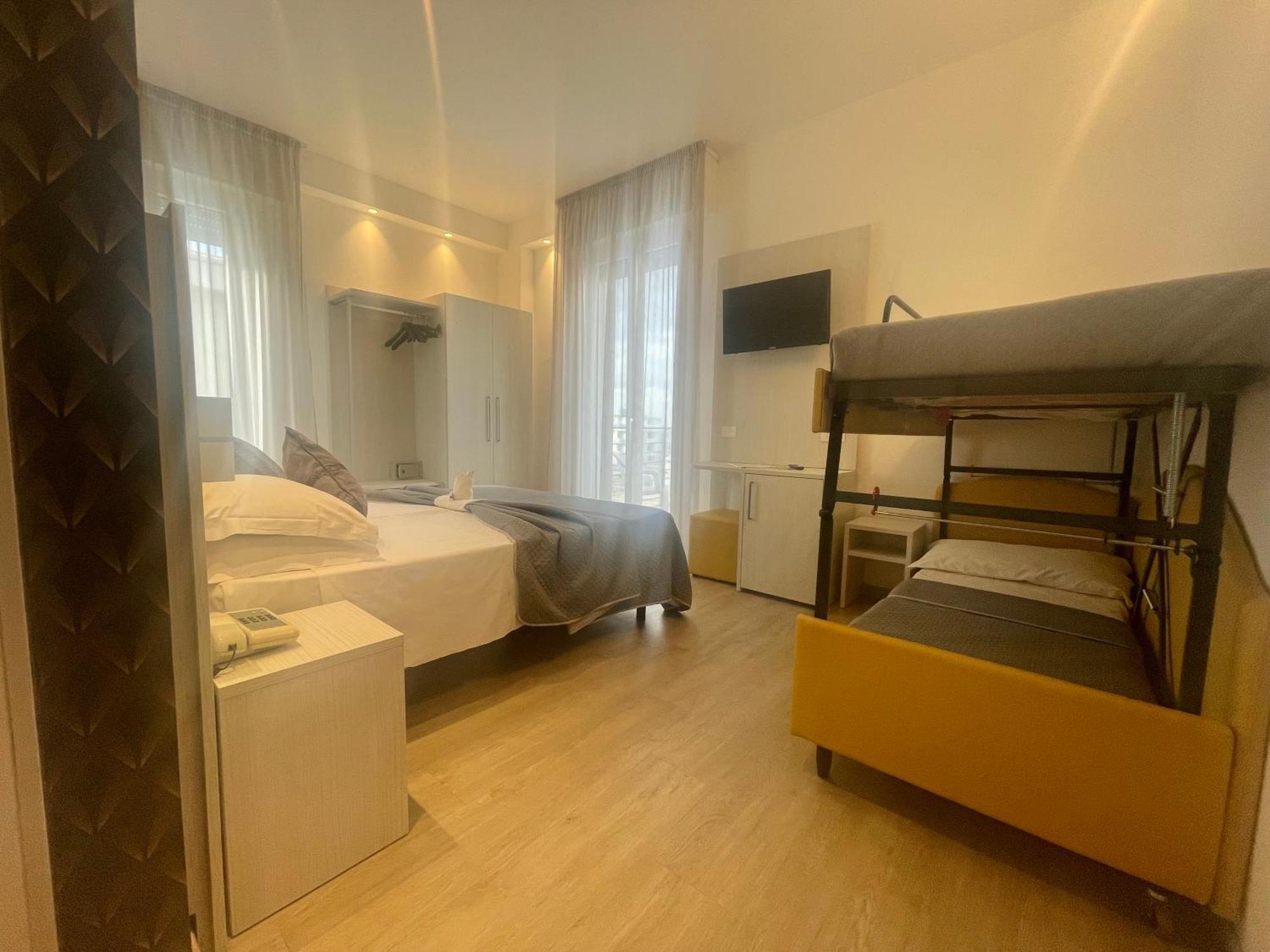 Hotel Eiffel 리미니 외부 사진