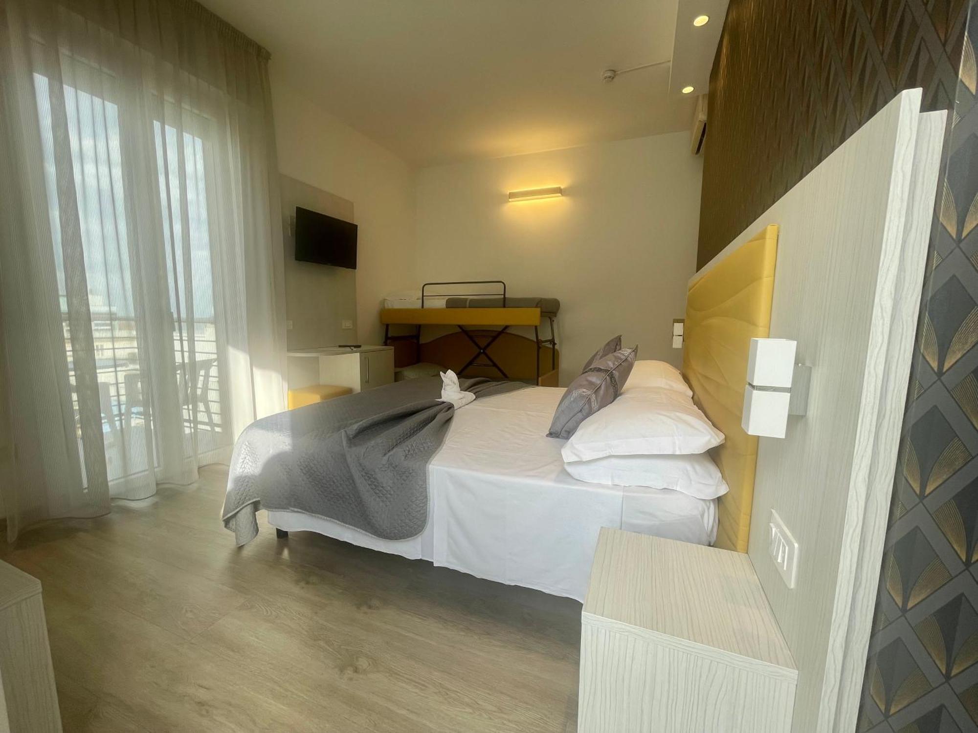 Hotel Eiffel 리미니 외부 사진